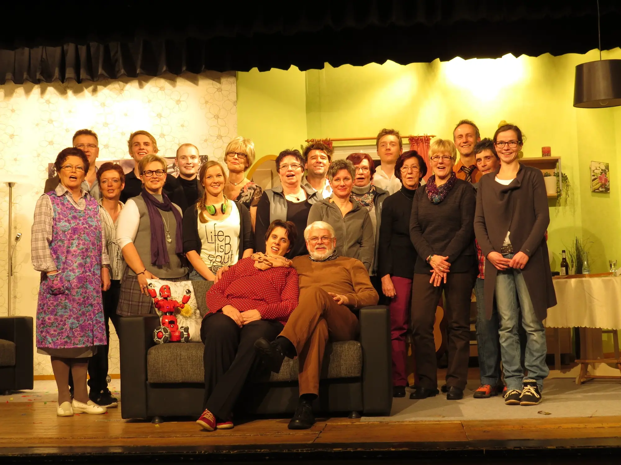 Die Schauspieler der Theatergruppe Hittenbühne Niedersfeld.