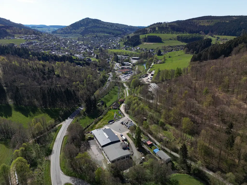 Luftbild des Gewerbegebietes Im Stein in Niedersfeld